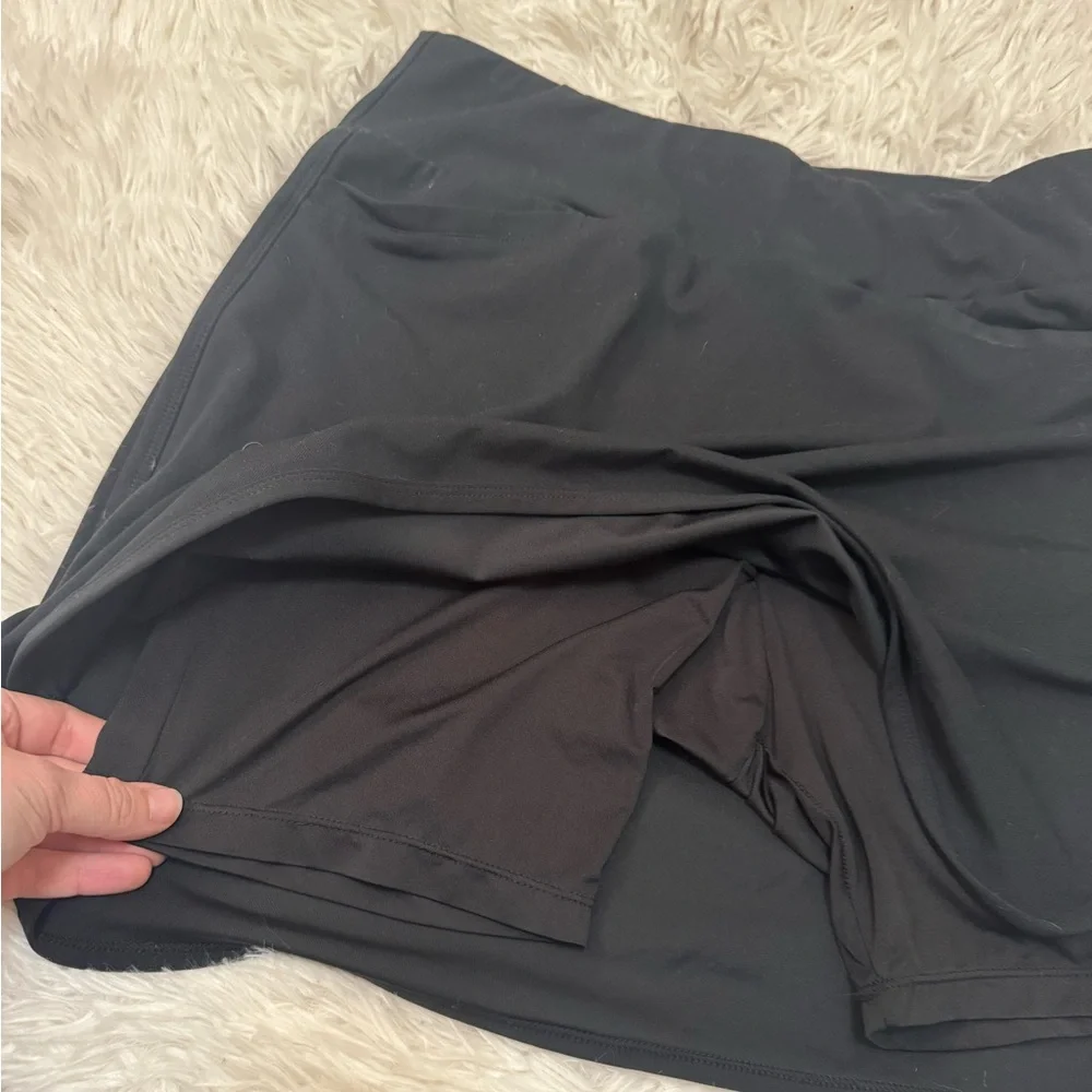 Tail White Label Women's Black Skort